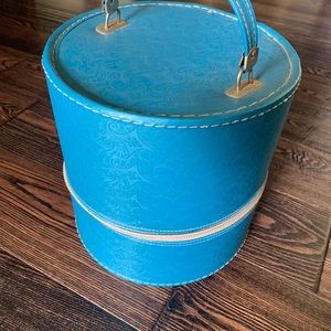 Vintage Hat/wig box